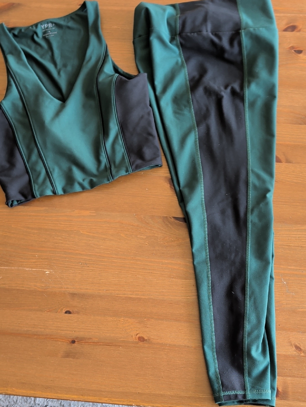 YPB (Your Personal Best) Abercrombie & Fitch Work Out Set